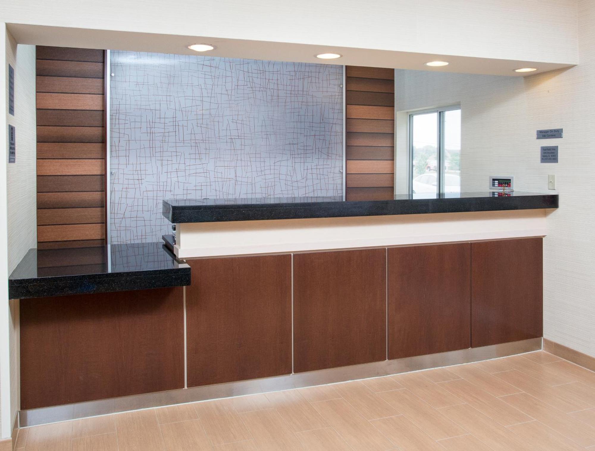 Fairfield Inn & Suites By Marriott Quincy Exteriör bild