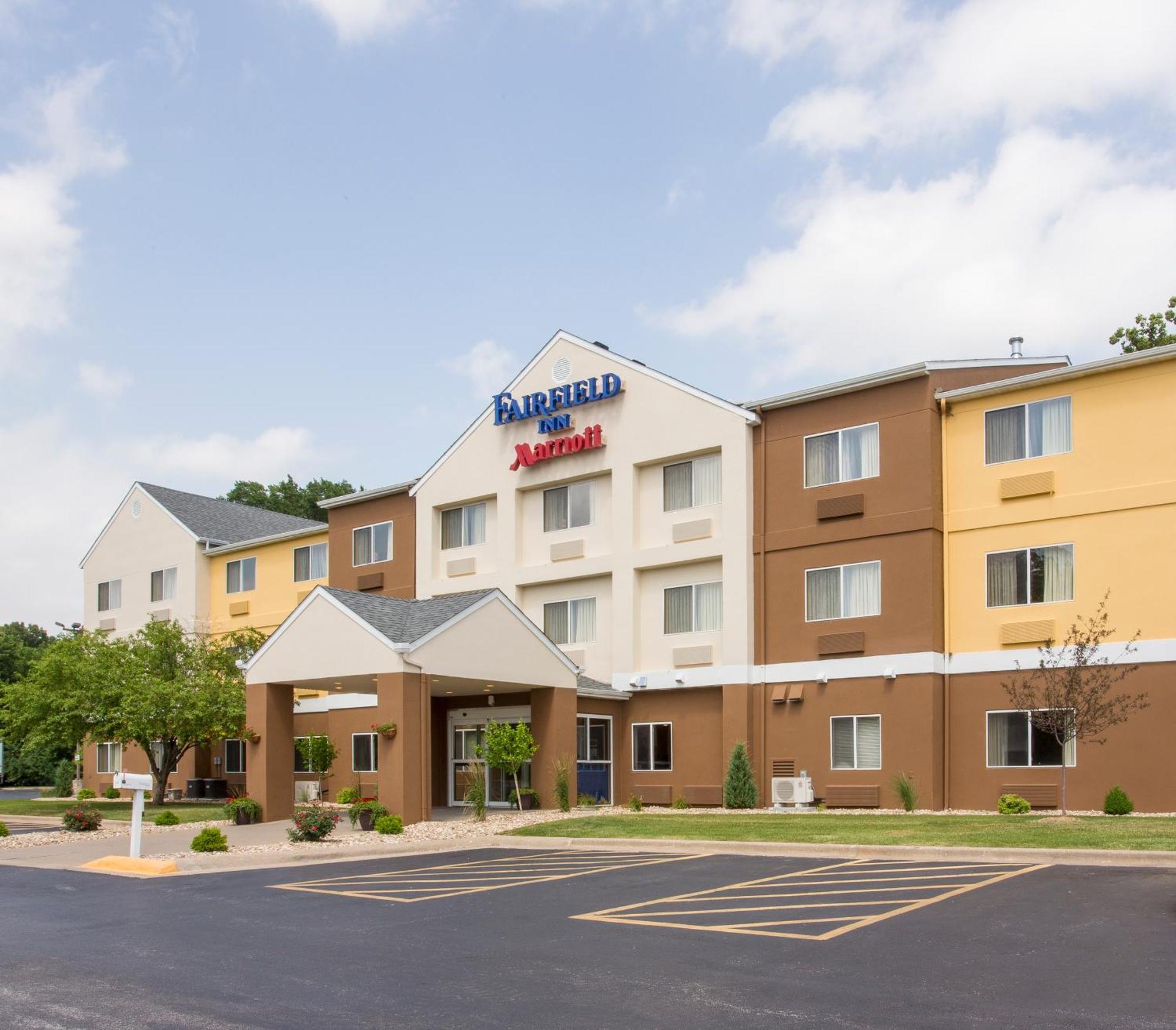 Fairfield Inn & Suites By Marriott Quincy Exteriör bild