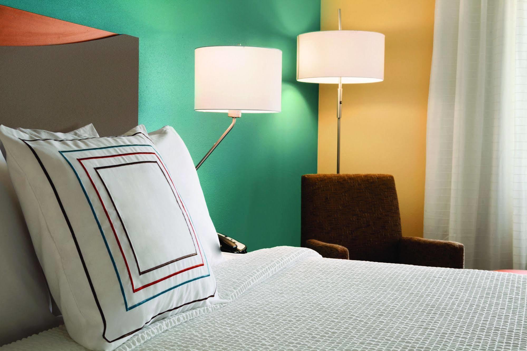 Fairfield Inn & Suites By Marriott Quincy Exteriör bild